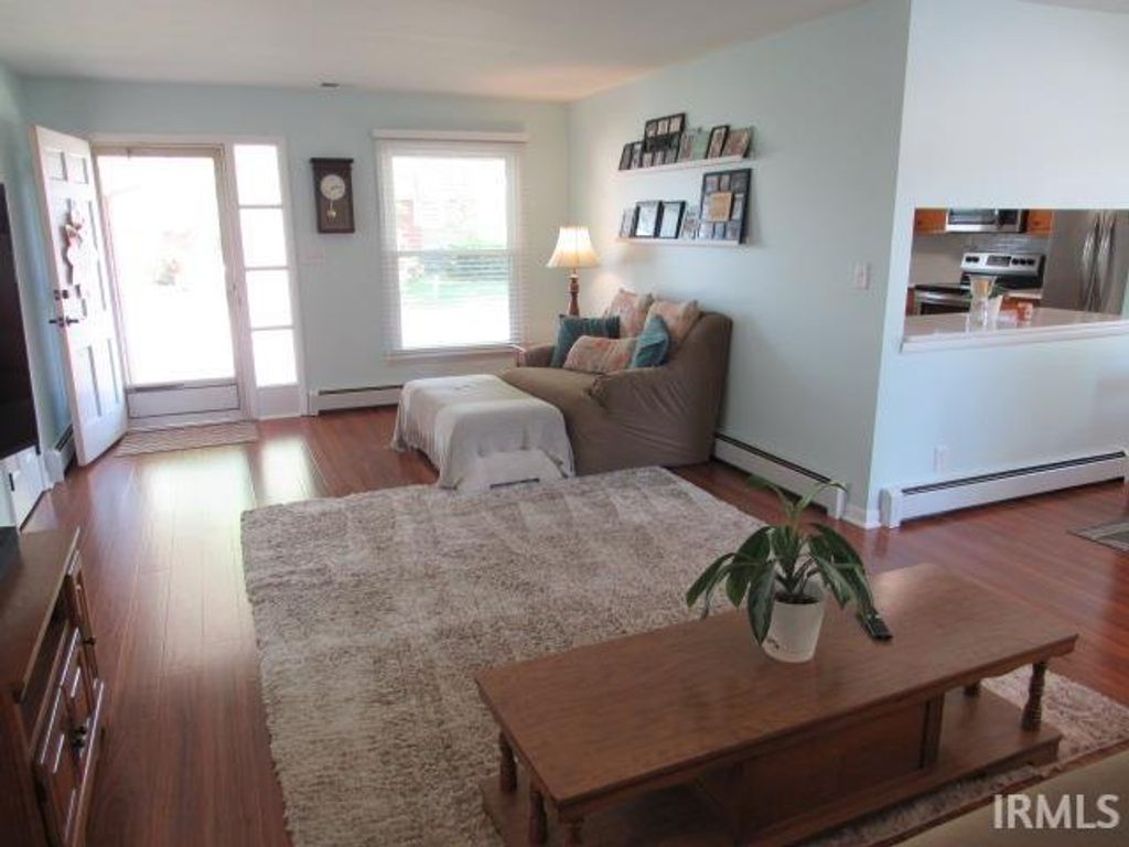 Photo of 310 Vista Drive, Mount Vernon, IN 47620 (MLS # 202613124)