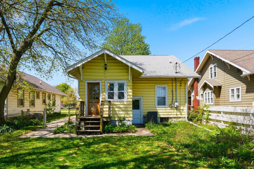 Photo of 5 Park Avenue, Lafayette, IN 47904 (MLS # 202614374)