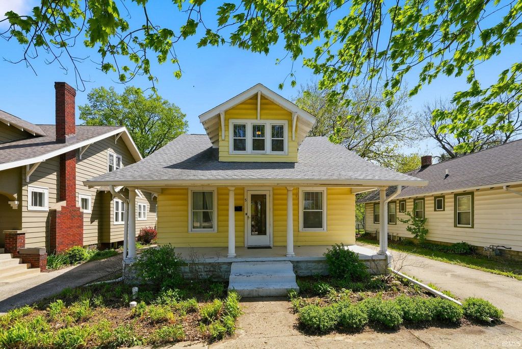 Photo of 5 Park Avenue, Lafayette, IN 47904 (MLS # 202614374)