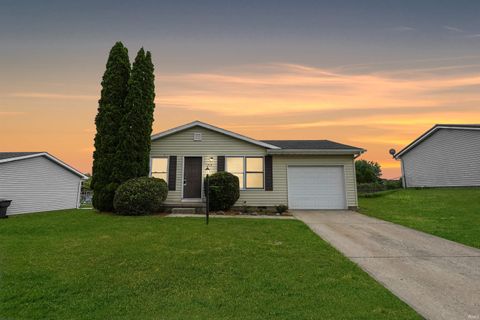 1715 S West Point Drive, Warsaw, IN 46580 - #: 202519150