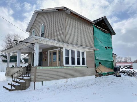 Tiny photo for 404 E Center Street, Bourbon, IN 46504 (MLS # 202605690)