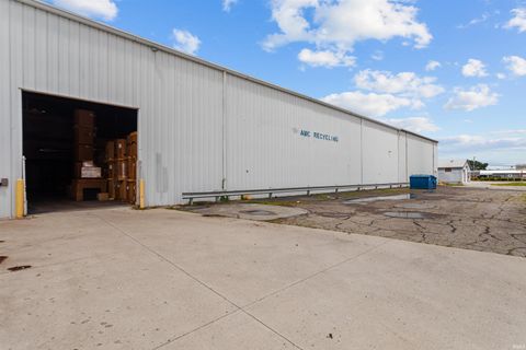 Tiny photo for 2317 N Washington Street, Kokomo, IN 46901 (MLS # 202525822)