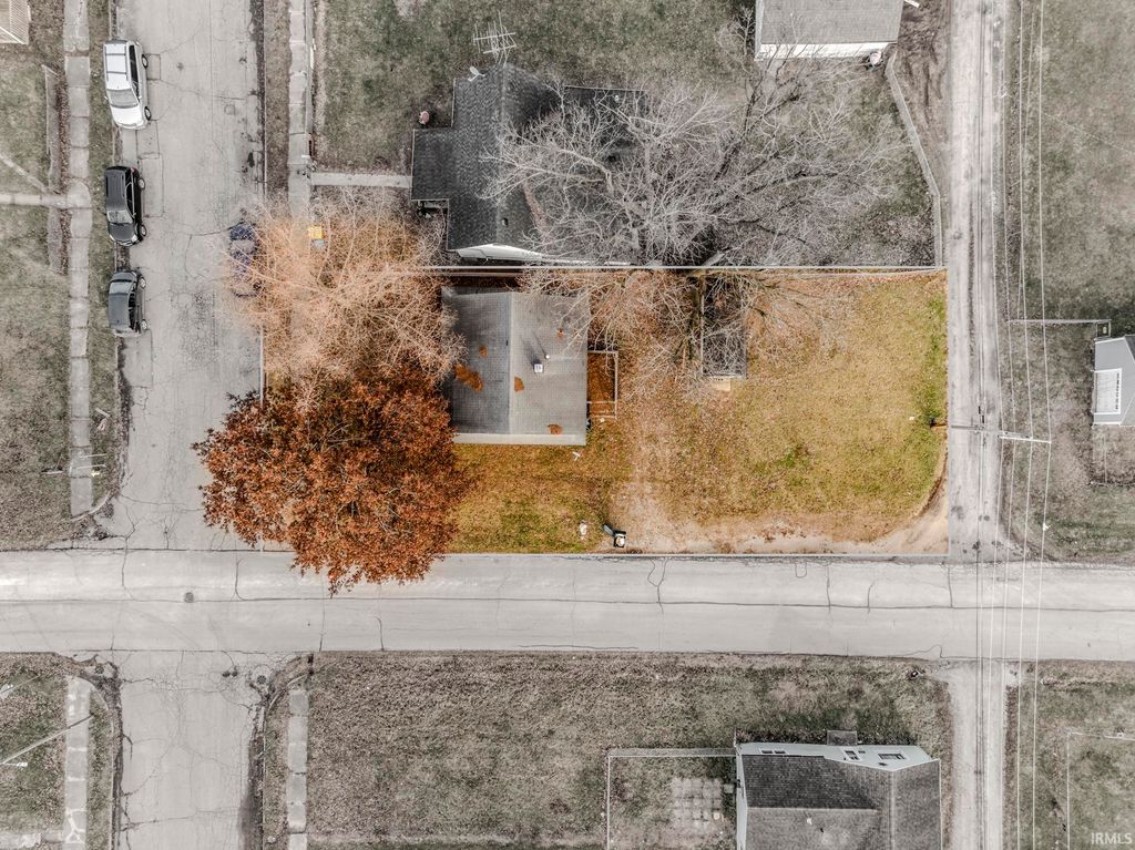 Photo of 2920 S Vine Street, Muncie, IN 47302 (MLS # 202549609)