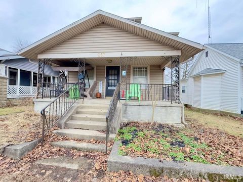 Photo of 267 W 7Th Street, Peru, IN 46970 (MLS # 202601495)