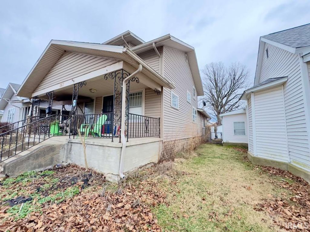 Photo of 267 W 7Th Street, Peru, IN 46970 (MLS # 202601495)