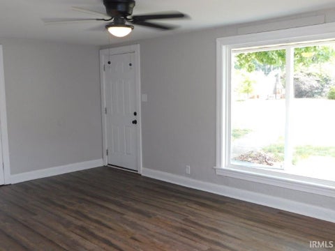 Tiny photo for 1144 E Blackford Avenue, Evansville, IN 47714 (MLS # 202612032)