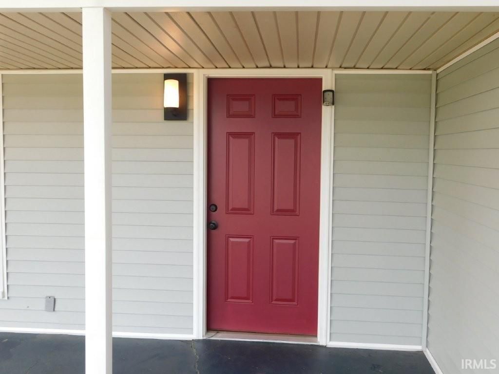 Photo of 1144 E Blackford Avenue, Evansville, IN 47714 (MLS # 202612032)