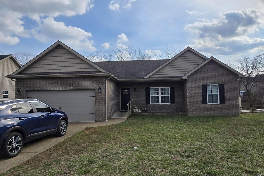 Photo of 1332 Breezy Creek Drive, Evansville, IN 47720 (MLS # 202606800)