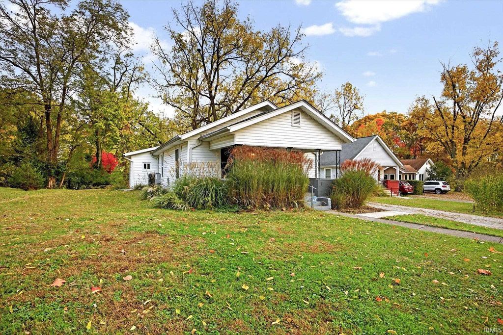 Photo of 1010 W 10th Street, Bloomington, IN 47404 (MLS # 202544399)