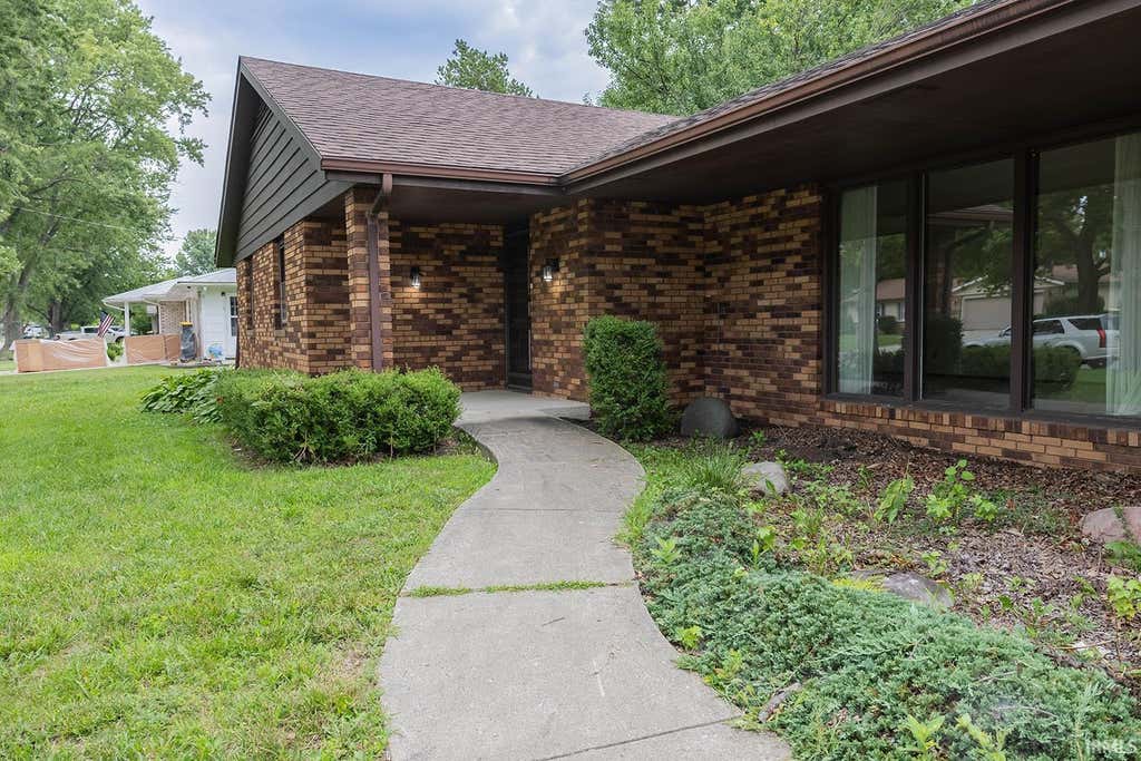 Photo of 3213 W Twickingham Drive, Muncie, IN 47304 (MLS # 202632030)