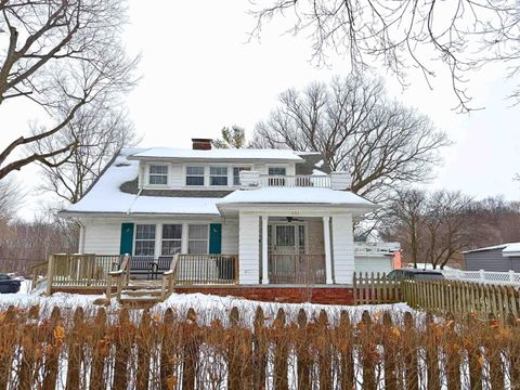 Photo of 201 E Main Street, Darlington, IN 47940 (MLS # 202603793)