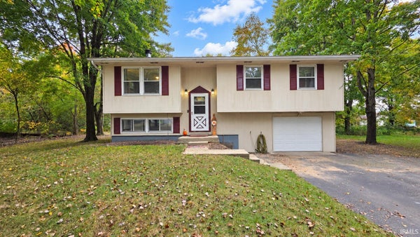 10525 E 900 N, WALKERTON, IN 46574 - Image 7f633a9baa2902f00f8185da4a6d2aff/3809792149