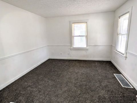 Tiny photo for 315 S 31st Street, Lafayette, IN 47904 (MLS # 202602638)