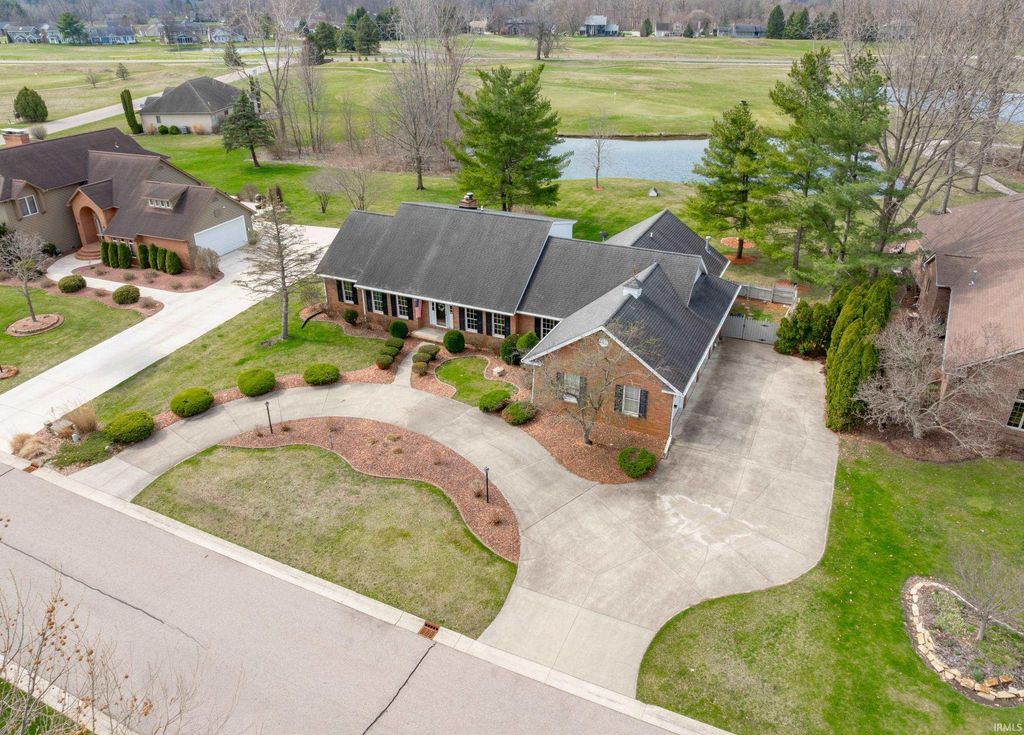 Photo of 2817 E Prestwick Road, Winona Lake, IN 46590 (MLS # 202611374)