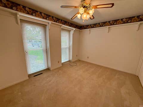 Tiny photo for 7 Salem Court, Elkhart, IN 46514 (MLS # 202626925)