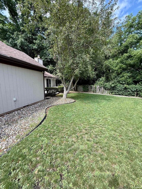 Tiny photo for 7 Salem Court, Elkhart, IN 46514 (MLS # 202626925)
