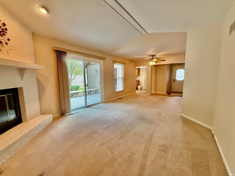 Tiny photo for 7 Salem Court, Elkhart, IN 46514 (MLS # 202626925)