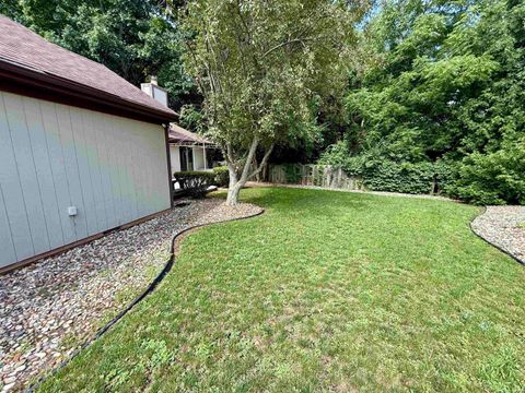 Tiny photo for 7 Salem Court, Elkhart, IN 46514 (MLS # 202626925)