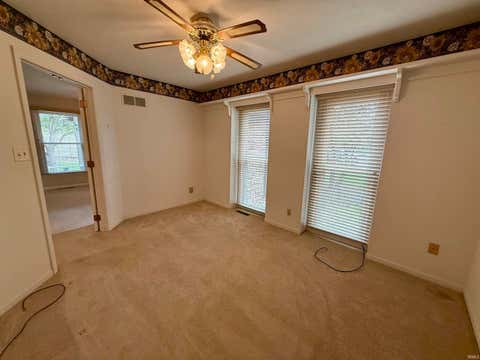 Tiny photo for 7 Salem Court, Elkhart, IN 46514 (MLS # 202626925)