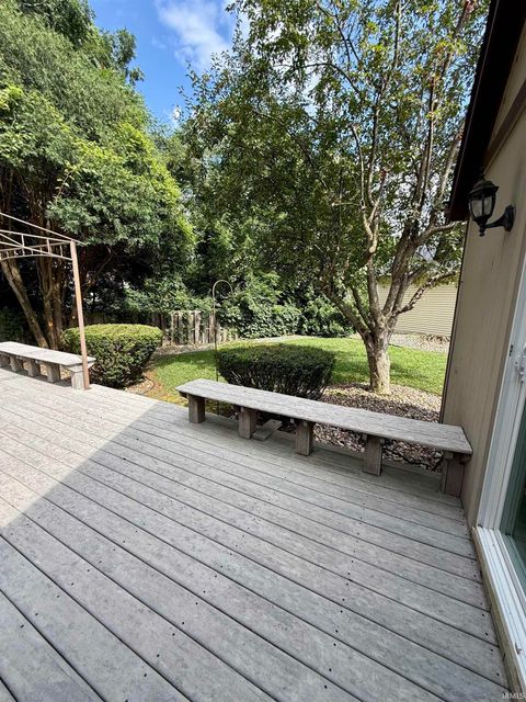 Tiny photo for 7 Salem Court, Elkhart, IN 46514 (MLS # 202626925)