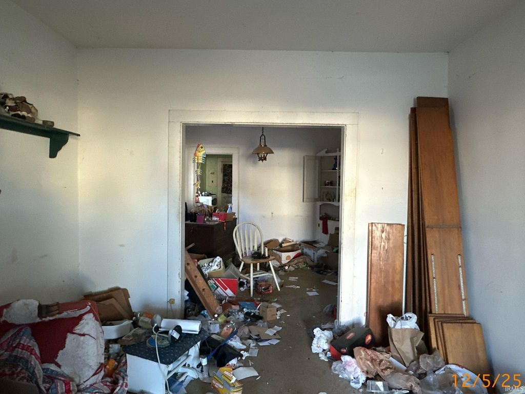 Photo of 1625 E Indiana Street, Evansville, IN 47711 (MLS # 202548247)