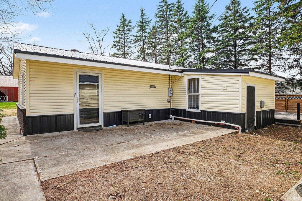 Photo of 9019 Harper Lake Road, Kimmell, IN 46760 (MLS # 202609412)