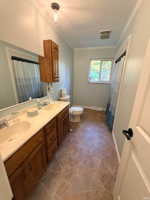 Tiny photo for 902 Pavalion Drive, Kokomo, IN 46901 (MLS # 202630922)