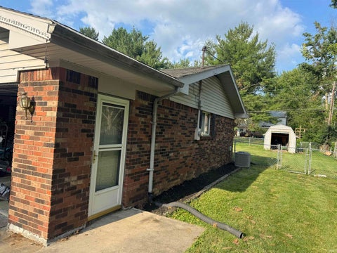 Tiny photo for 902 Pavalion Drive, Kokomo, IN 46901 (MLS # 202630922)