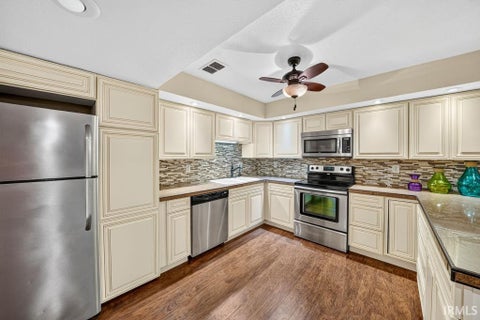 Tiny photo for 20787 Windrush Court, South Bend, IN 46614 (MLS # 202638805)