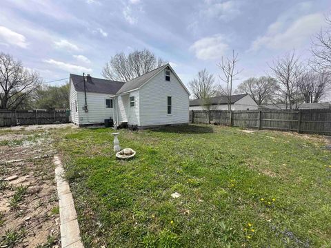 Tiny photo for 1008 E Spraker Street, Kokomo, IN 46901 (MLS # 202612604)