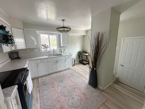 Tiny photo for 1008 E Spraker Street, Kokomo, IN 46901 (MLS # 202612604)