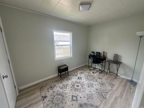 Tiny photo for 1008 E Spraker Street, Kokomo, IN 46901 (MLS # 202612604)