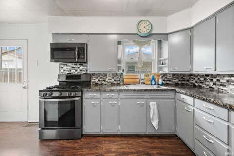 Tiny photo for 1420 N 28th Street, Lafayette, IN 47904 (MLS # 202628863)