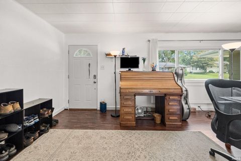 Tiny photo for 1420 N 28th Street, Lafayette, IN 47904 (MLS # 202628863)