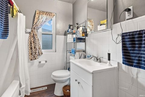 Tiny photo for 1420 N 28th Street, Lafayette, IN 47904 (MLS # 202628863)