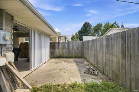 Tiny photo for 1420 N 28th Street, Lafayette, IN 47904 (MLS # 202628863)