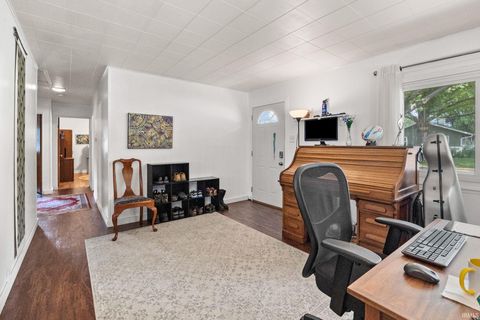 Tiny photo for 1420 N 28th Street, Lafayette, IN 47904 (MLS # 202628863)