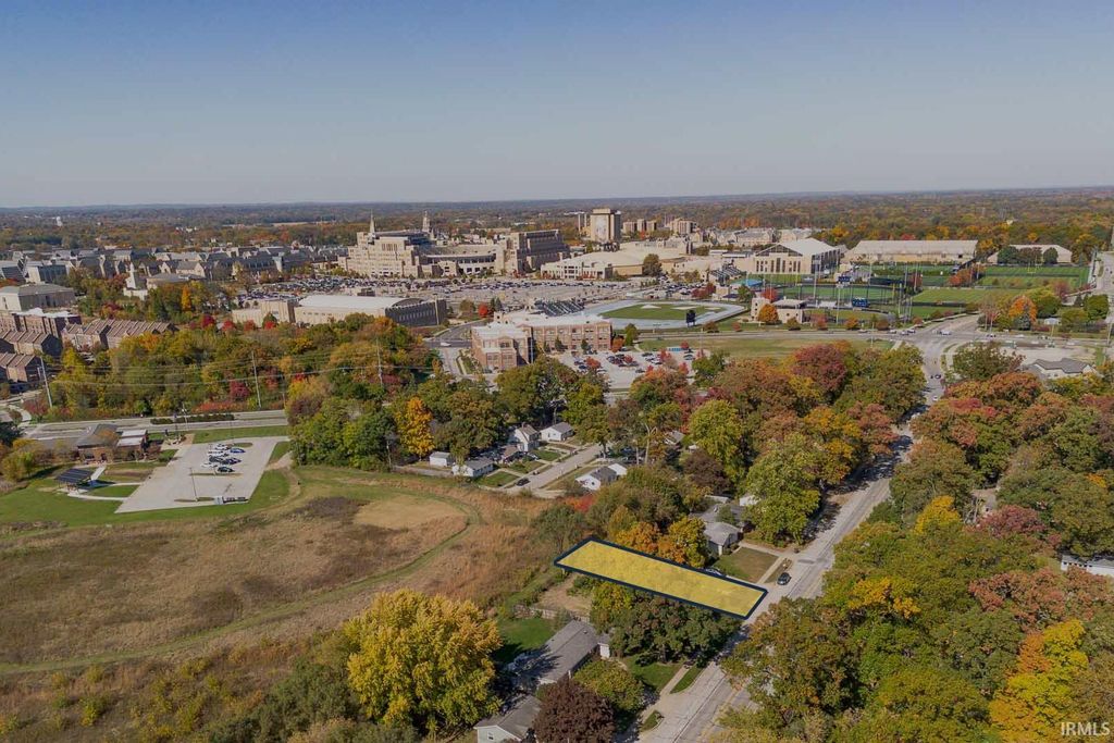 Photo of 1123 N Twyckenham Drive, South Bend, IN 46617 (MLS # 202602714)