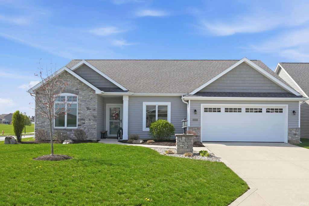 Photo of 13505 Slate Ridge Court, Fort Wayne, IN 46814 (MLS # 202613787)