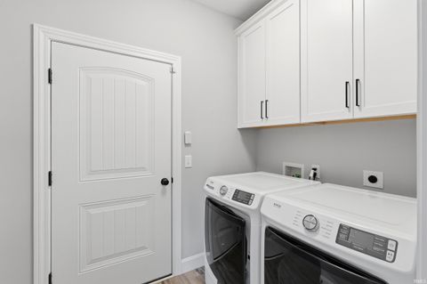 Tiny photo for 13505 Slate Ridge Court, Fort Wayne, IN 46814 (MLS # 202613787)