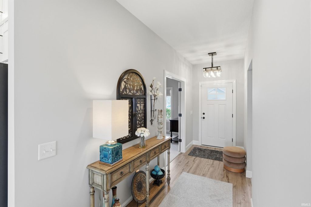 Photo of 13505 Slate Ridge Court, Fort Wayne, IN 46814 (MLS # 202613787)