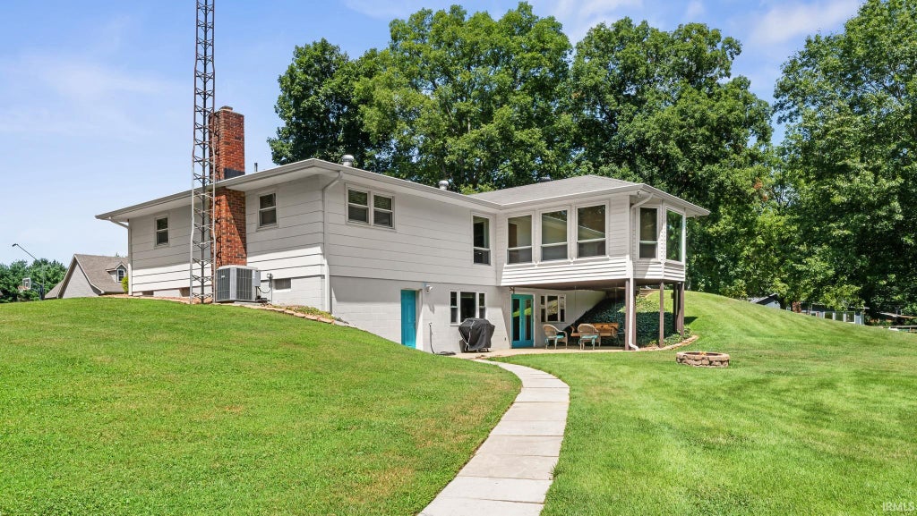 Photo of 601 Yockey Estates, Mitchell, IN 47446 (MLS # 202632240)