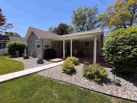 Tiny photo for 3456 N Shore Acres Court, Monticello, IN 47960 (MLS # 202617693)