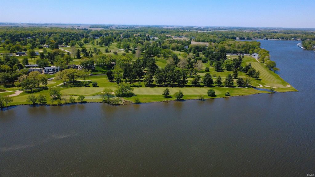 Photo of 3456 N Shore Acres Court, Monticello, IN 47960 (MLS # 202617693)