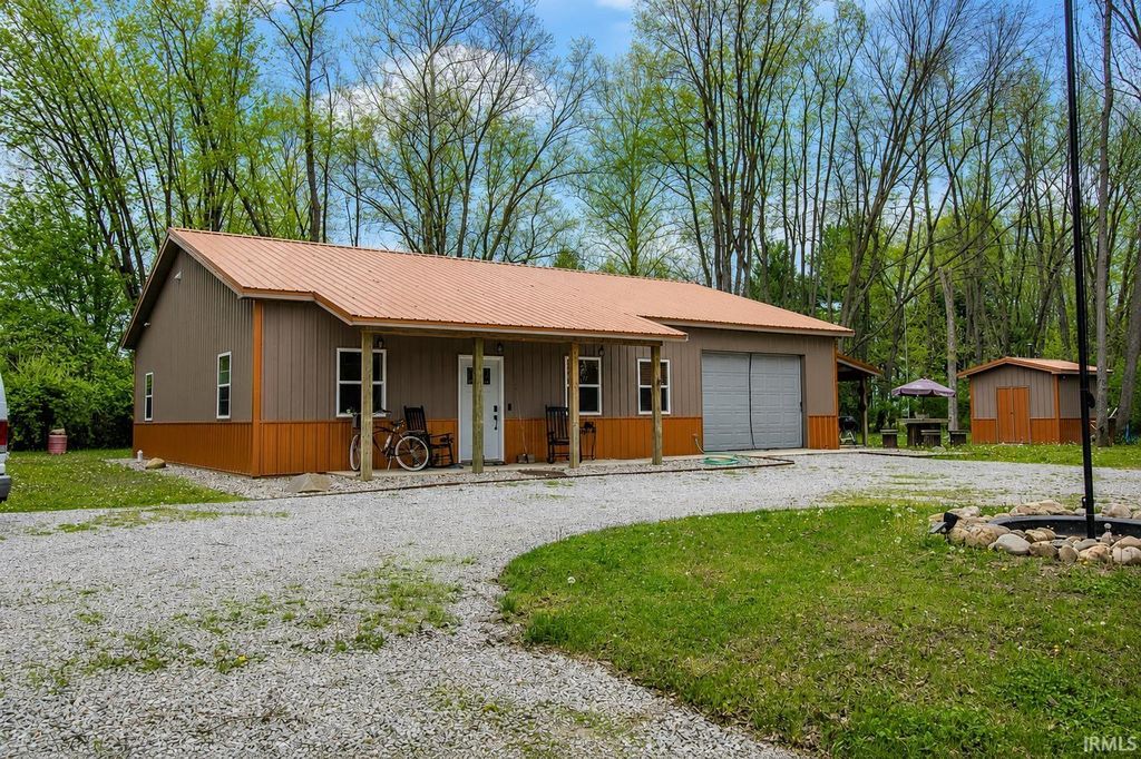 Photo of 118 E Whipple Road, Winamac, IN 46996 (MLS # 202600170)