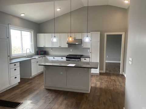 Tiny photo for 110 15th Street, Logansport, IN 46947 (MLS # 202620860)