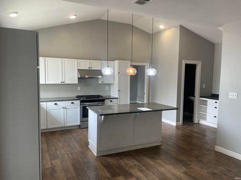 Tiny photo for 110 15th Street, Logansport, IN 46947 (MLS # 202620860)
