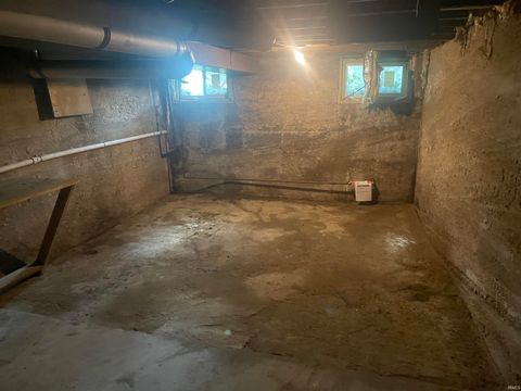 Tiny photo for 110 15th Street, Logansport, IN 46947 (MLS # 202620860)
