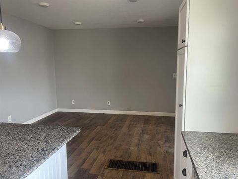 Tiny photo for 110 15th Street, Logansport, IN 46947 (MLS # 202620860)