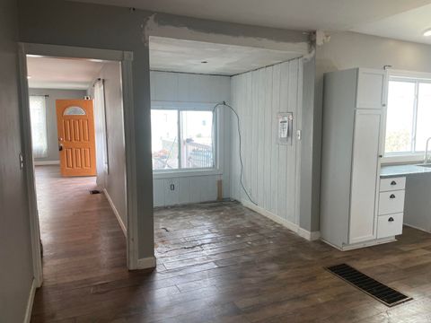Tiny photo for 110 15th Street, Logansport, IN 46947 (MLS # 202620860)